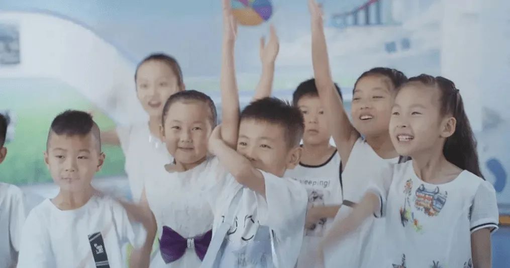 花花牛丨每天一杯奶，幸福健康喝出來(lái)！?。? style=