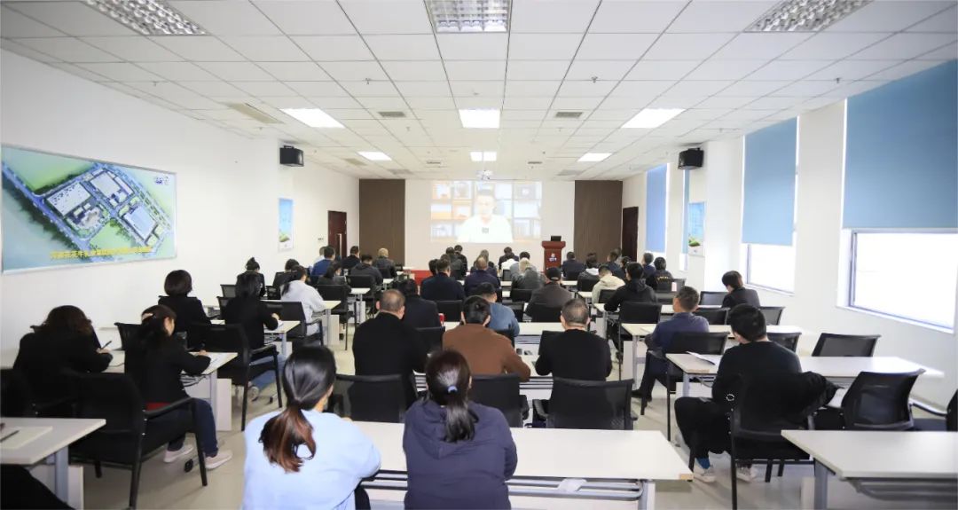 黨建丨花花牛開展學習貫徹“為什么說新質(zhì)生產(chǎn)力是未來發(fā)展的著力點”主題教育活動