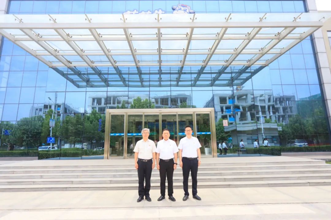 中國(guó)共產(chǎn)黨河南花花牛乳業(yè)集團(tuán)股份有限公司第二屆委員會(huì)第二次黨員大會(huì)勝利召開(kāi) 中國(guó)共產(chǎn)黨河南花花牛乳業(yè)集團(tuán)股份有限公司第二屆委員會(huì)第二次黨員大會(huì)勝利召開(kāi)