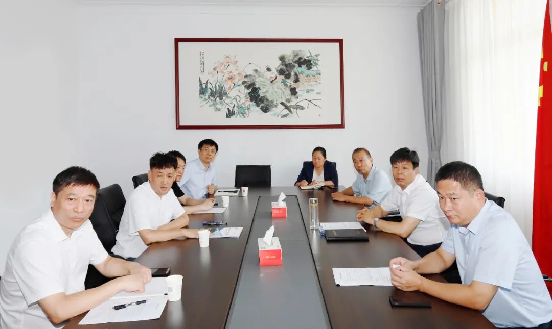 新蔡縣委書記邵奉公會(huì)見關(guān)曉彥董事長一行 新蔡縣委書記邵奉公會(huì)見關(guān)曉彥董事長一行