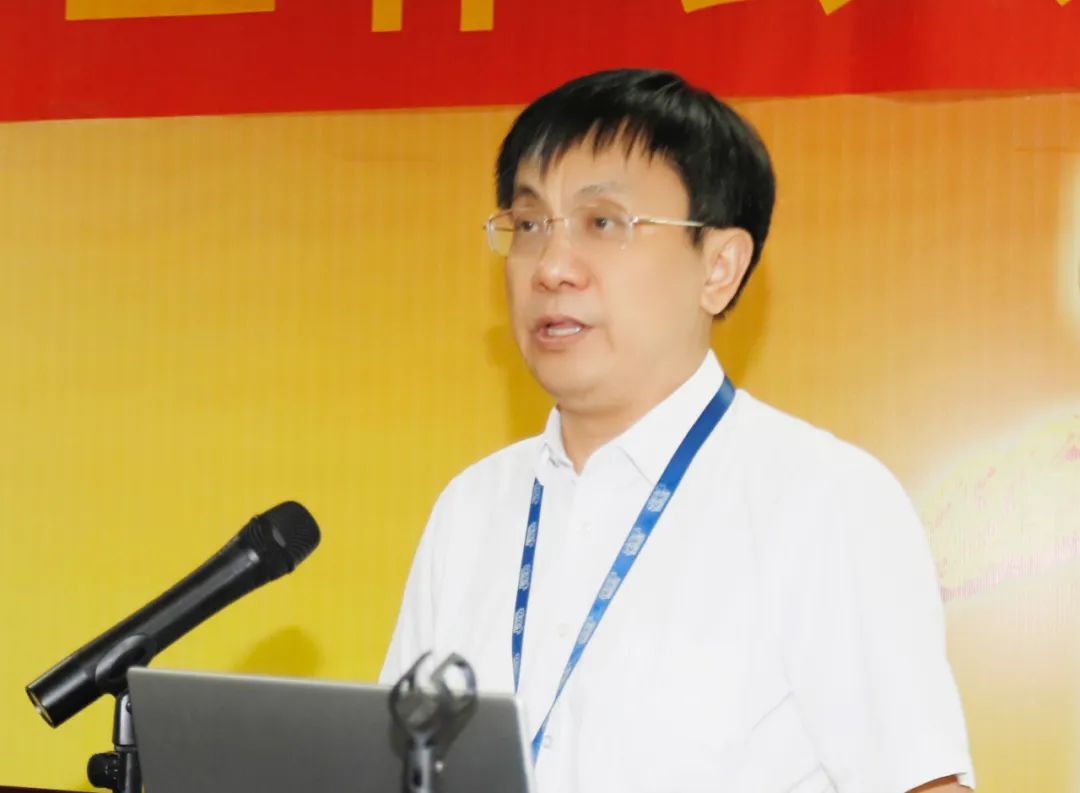 鼓足干勁·再創(chuàng)輝煌 | 花花牛乳業(yè)集團(tuán)召開(kāi)經(jīng)銷(xiāo)商座談會(huì) 鼓足干勁·再創(chuàng)輝煌 | 花花牛乳業(yè)集團(tuán)召開(kāi)經(jīng)銷(xiāo)商座談會(huì)