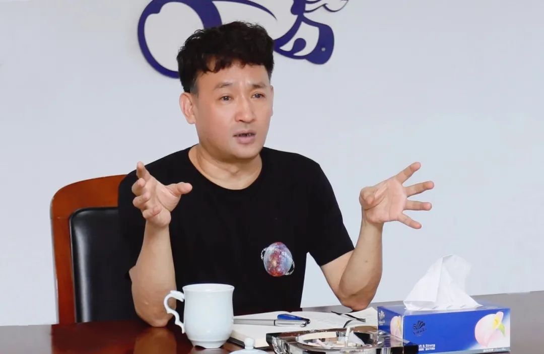 凝心聚力·贏創(chuàng)未來 | 花花牛乳業(yè)集團(tuán)召開營銷、養(yǎng)殖及飼料經(jīng)營工作會議