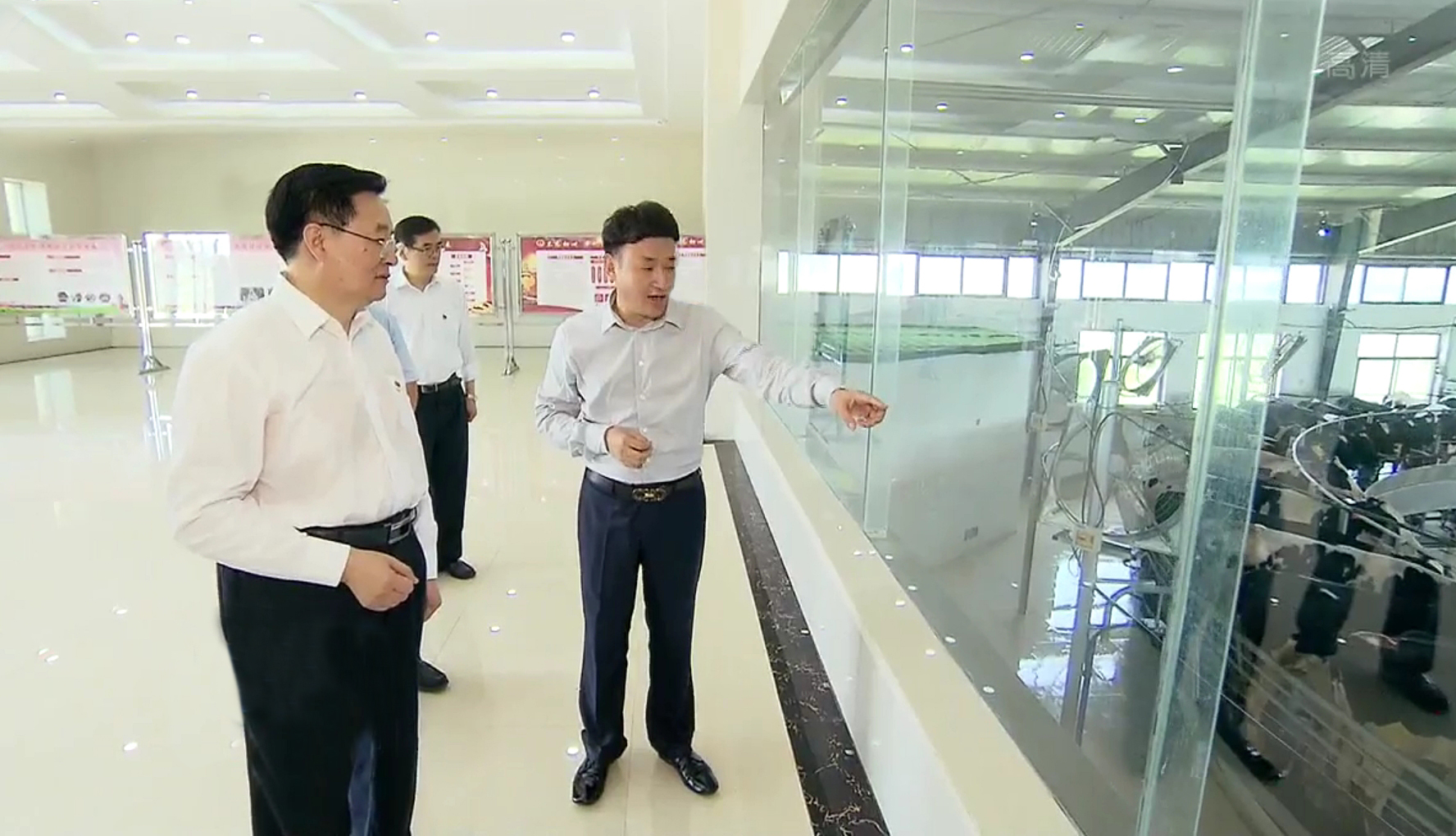 省委書記王國生到河南花花牛乳業(yè)集團(tuán)·新蔡瑞亞牧業(yè)有限公司調(diào)研 省委書記王國生到河南花花牛乳業(yè)集團(tuán)·新蔡瑞亞牧業(yè)有限公司調(diào)研