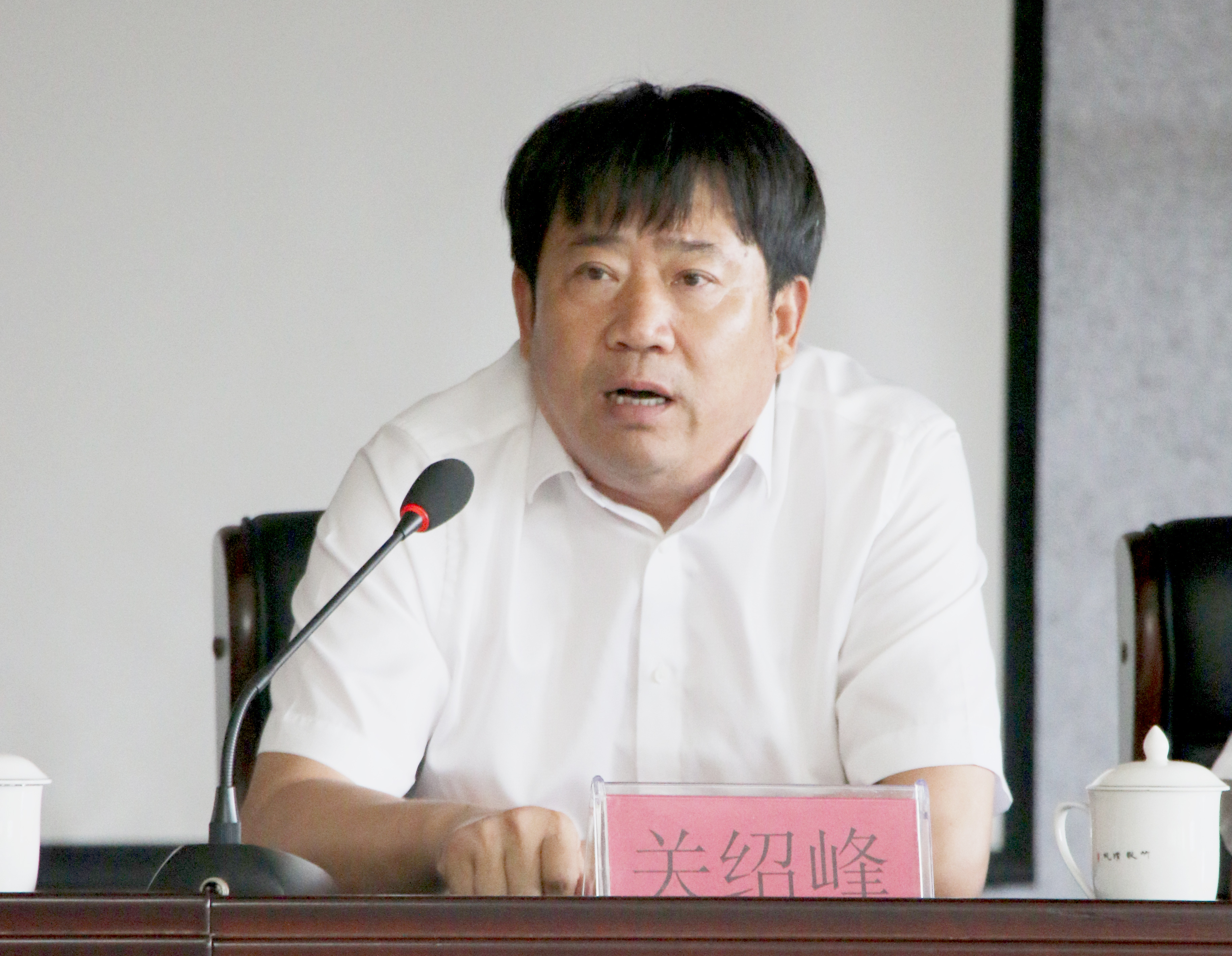 揚帆再起航 | 花花牛乳業(yè)集團養(yǎng)殖、飼料事業(yè)部2019上半年總結(jié)表彰暨下半年工作部署大會隆重召開