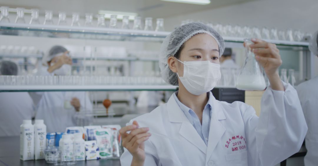 花花牛集團(tuán)旗下六家公司入選省農(nóng)業(yè)產(chǎn)業(yè)化重點(diǎn)龍頭企業(yè)名單 花花牛集團(tuán)旗下六家公司入選省農(nóng)業(yè)產(chǎn)業(yè)化重點(diǎn)龍頭企業(yè)名單