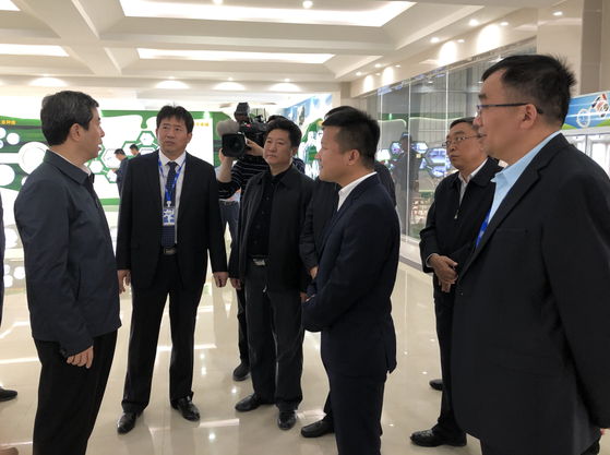 河南省委副書記、省長陳潤兒一行蒞臨 花花牛集團魯山瑞亞牧業(yè)有限公司視察調(diào)研