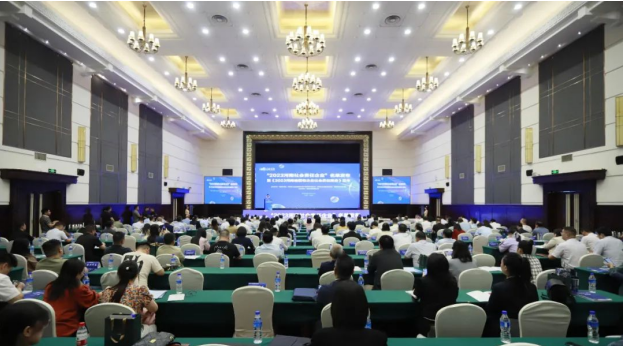 國企擔(dān)當(dāng) | 花花牛乳業(yè)集團(tuán)斬獲“2023河南社會責(zé)任企業(yè)”推選活動兩項(xiàng)大獎??！